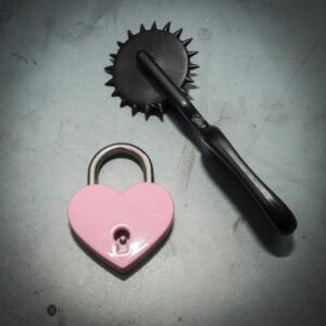 Open Chastity Love Heart Padlock